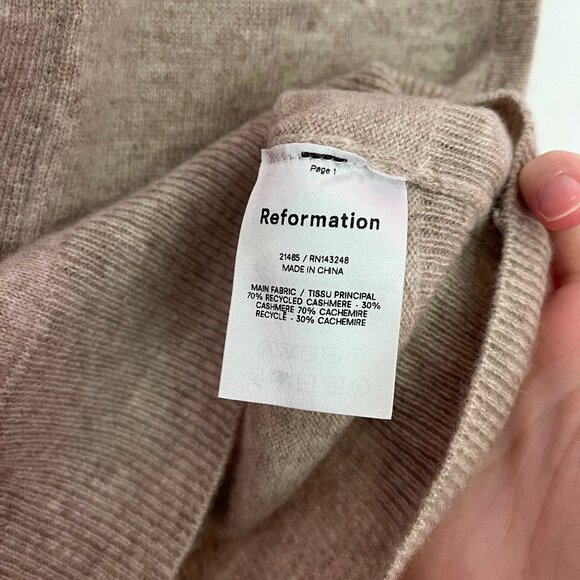 Reformation Gezim Collared Sweater Vest - Oatmeal - Picture 5 of 9